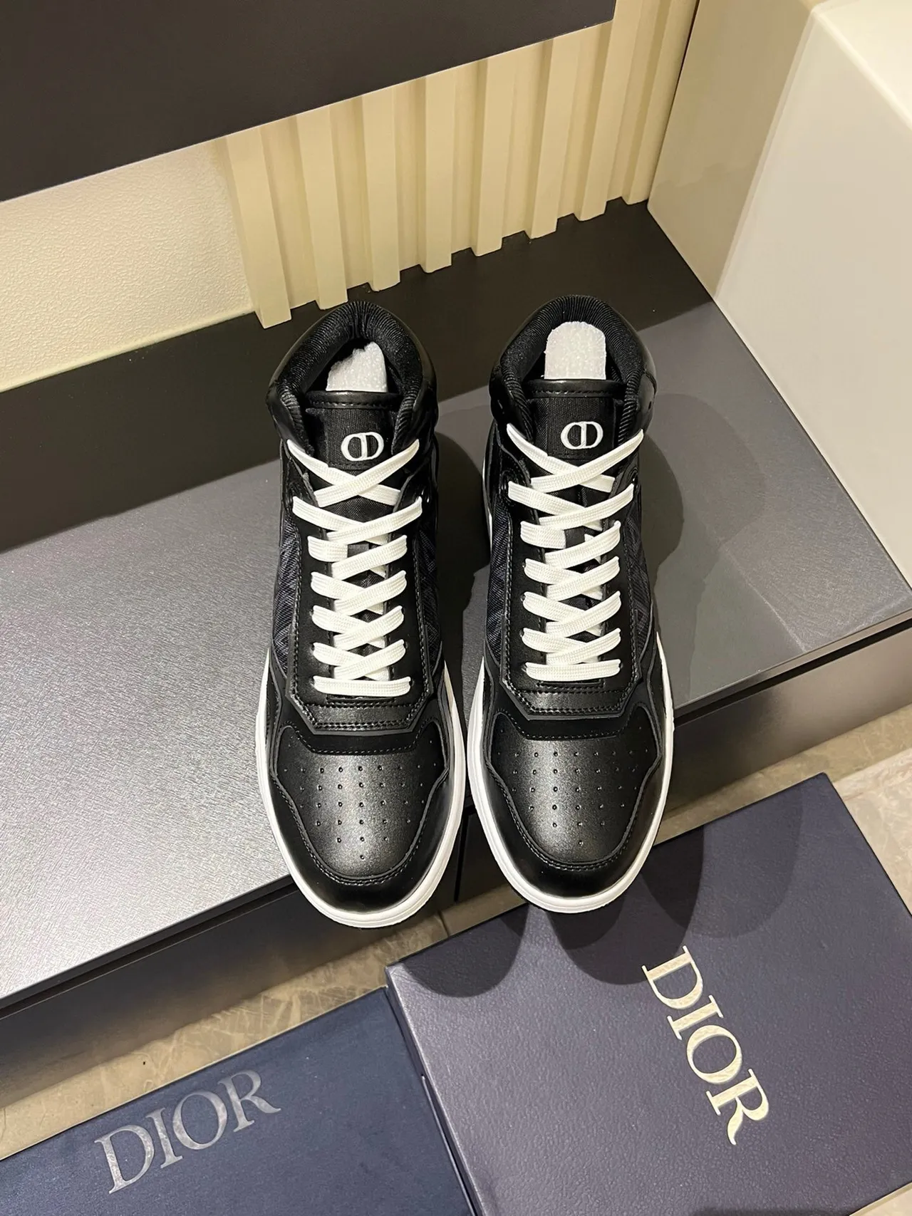 Dior B23 Black and White Leather-Mesh High-Top Lifestyle Sneakers 2