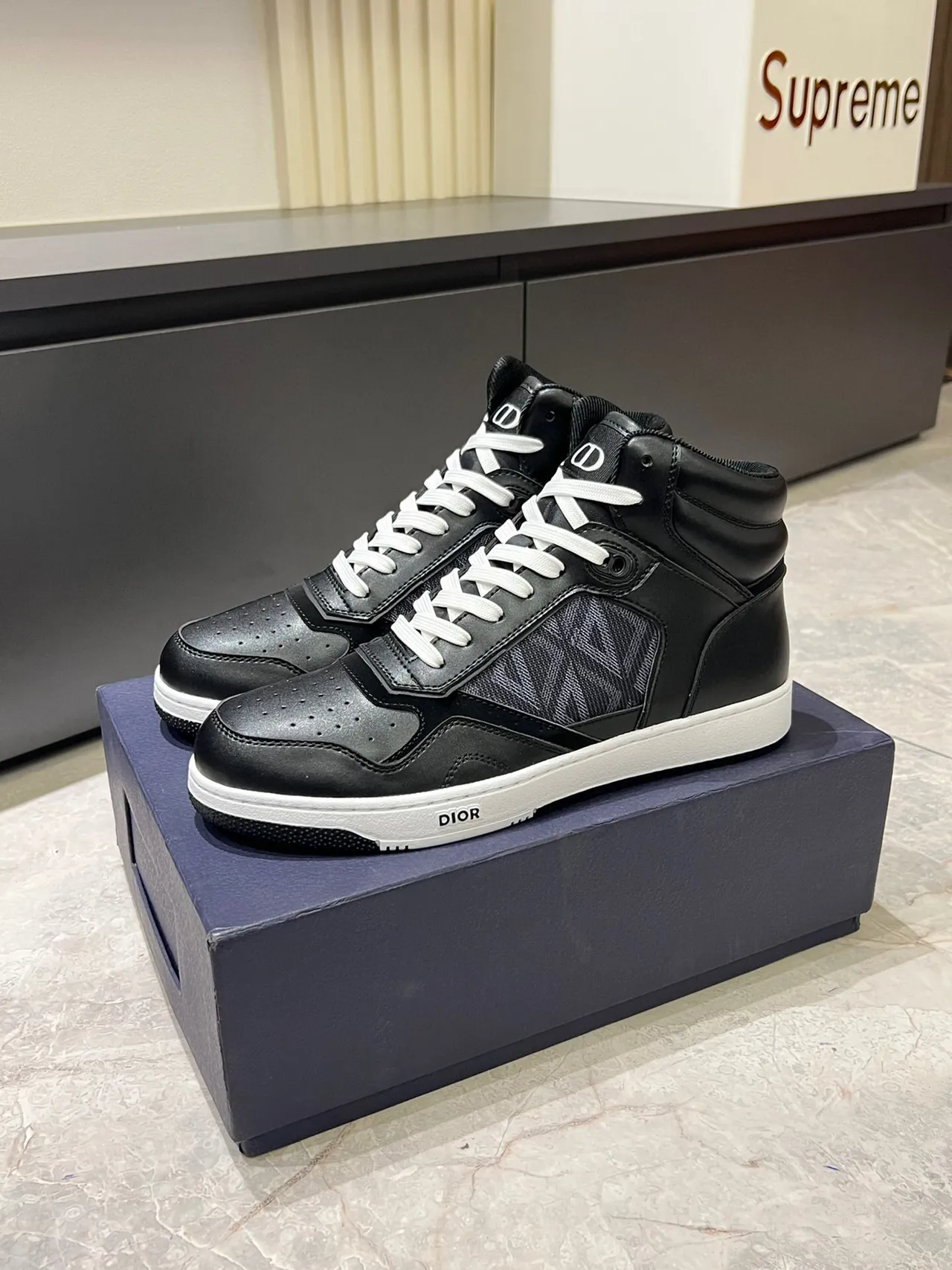 Dior B23 Black and White Leather-Mesh High-Top Lifestyle Sneakers 4