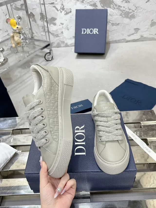 Dior B23 Tênis Lifestyle Bege Monograma Embossado 3