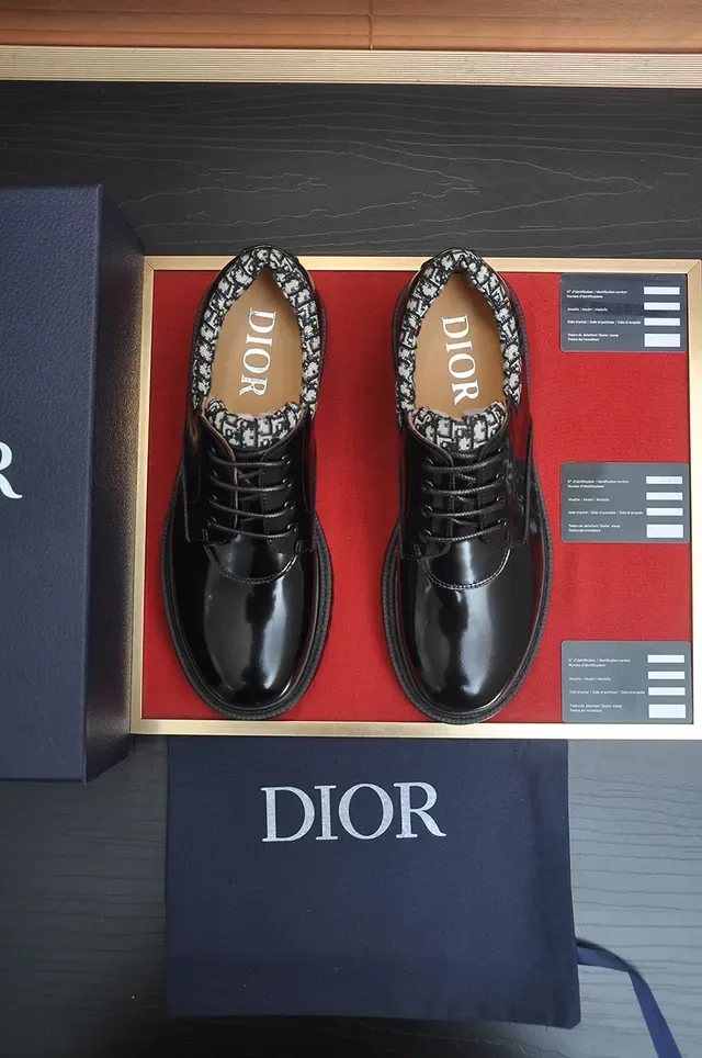 Dior B27 أحذية أوكسفورد جلد أسود لامع قاعة لوغ كبيرة 5