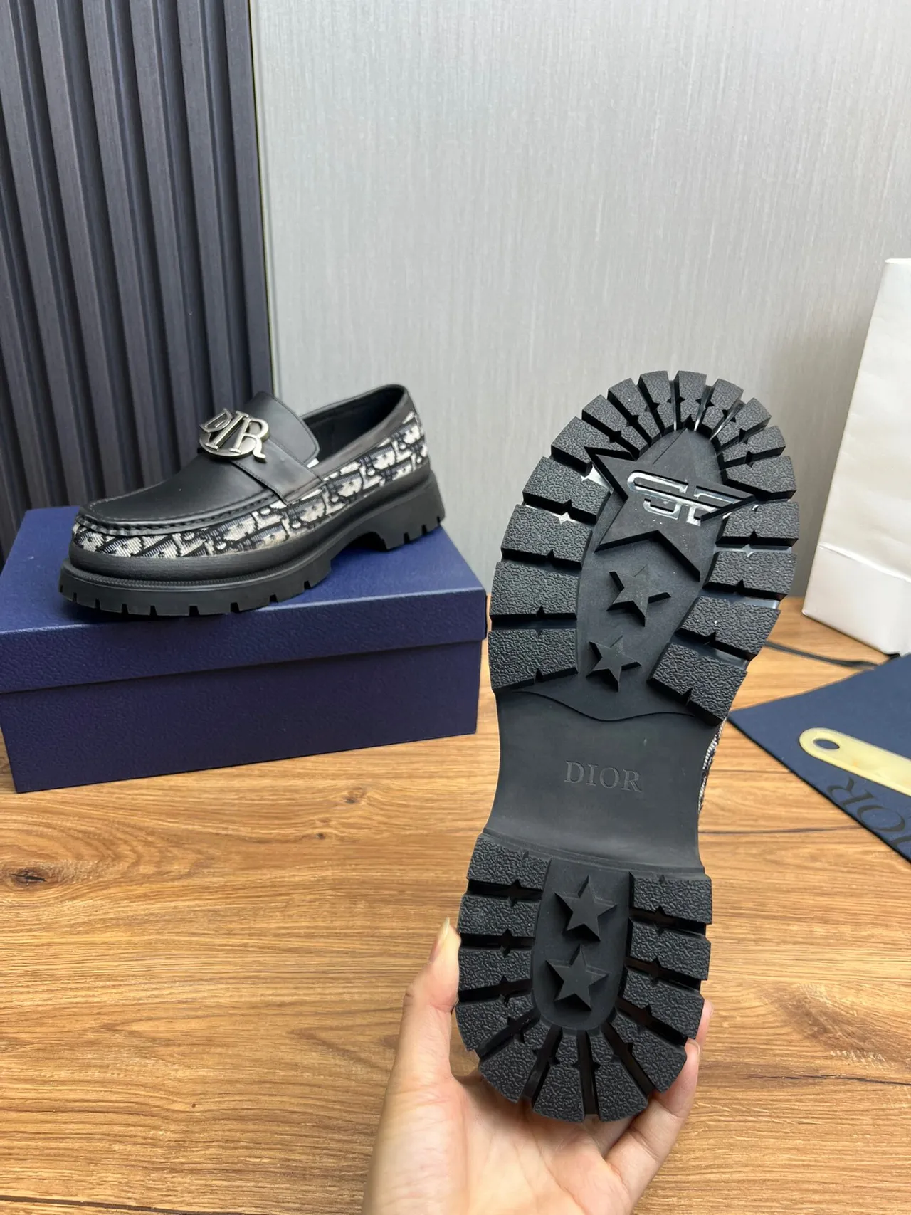 Dior B27 loafer noir monogramme oblique semelle épaisse à crampons loafers 9