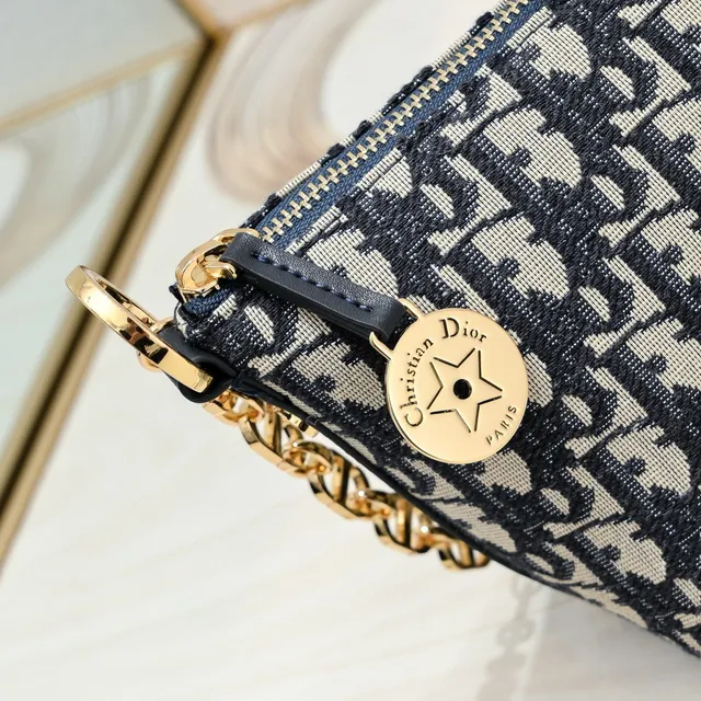 Dior Black Beige Oblique Monogram Canvas Gold-Tone Strap Chain Bag 7