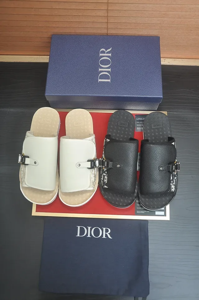 Dior Black White Monogrammed Strap Pebbled Leather Flap Slippers 5