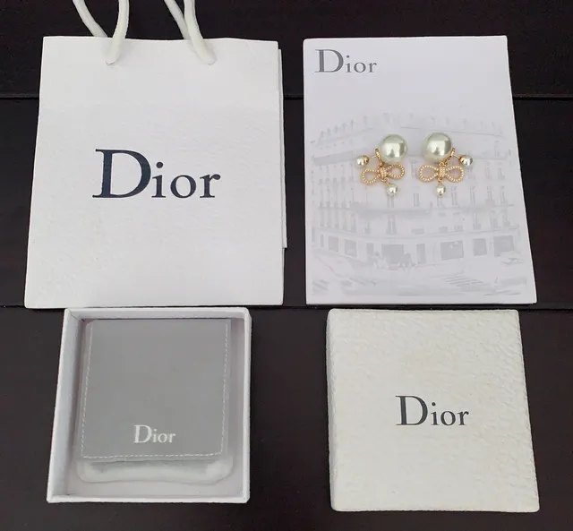 Dior Bow Motif Pearl Drop Earrings 4