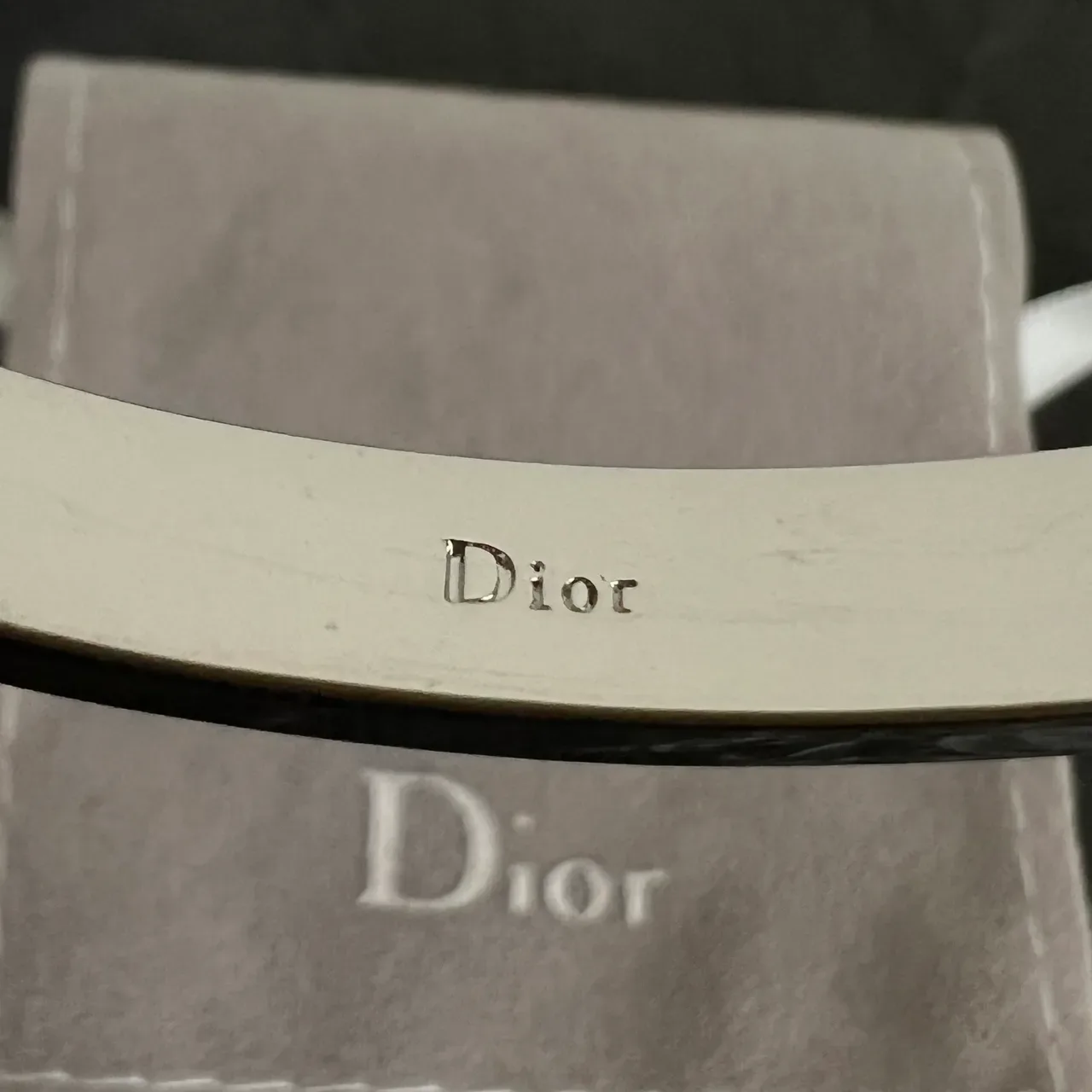 Dior Crystal-Embellished Bow Motif Silver-Tone Bracelet 2