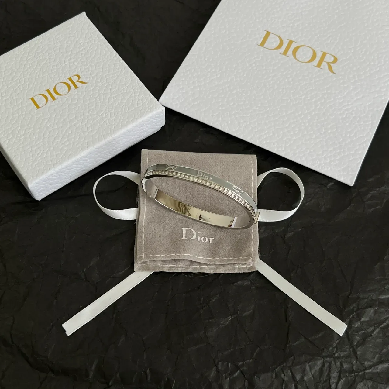 Dior Crystal-Embellished Bow Motif Silver-Tone Bracelet 6