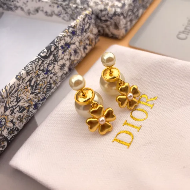Dior Gold-Tone Four-Petal Flower Pearl Drop Earrings 5