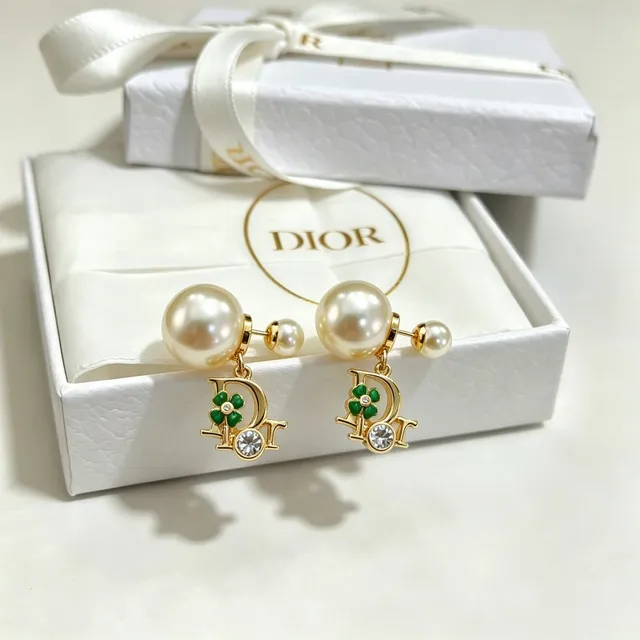 Dior Gold-Tone Pearl and Green Enamel D-Frame Earrings 8