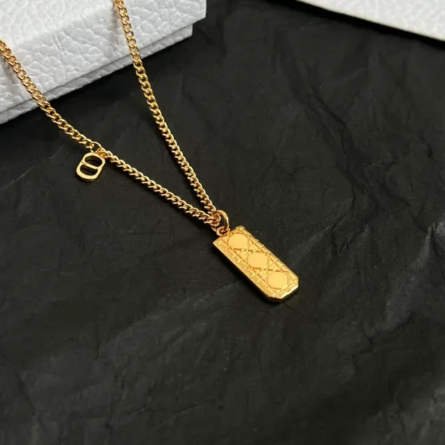 Dior Gold-Tone Quilted Rectangular Pendant Necklace 4