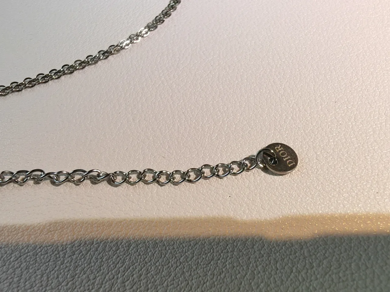 Dior Silver Heart-Shaped Pendant Crystal-Encrusted Border Necklace 3