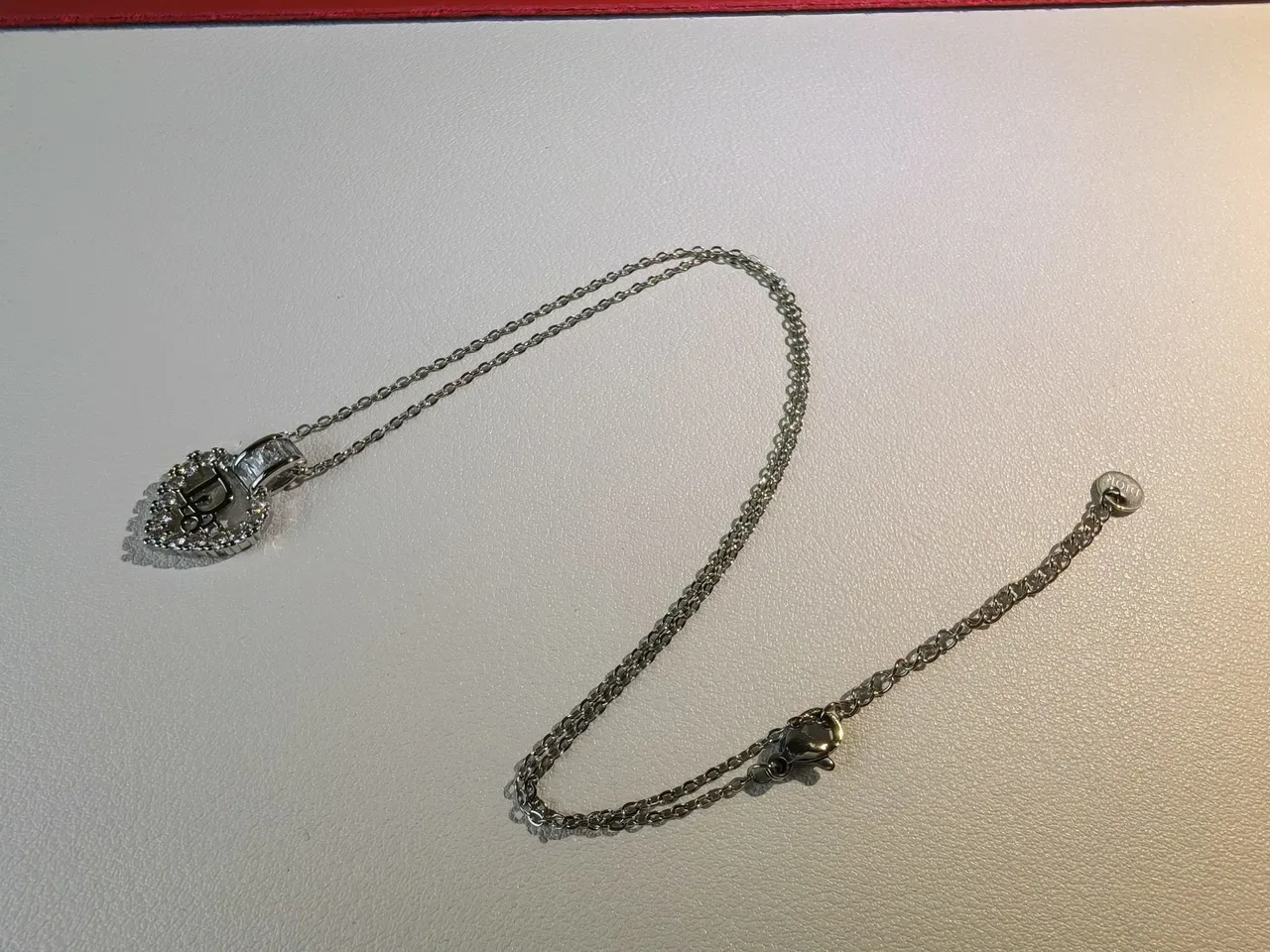 Dior Silver Heart-Shaped Pendant Crystal-Encrusted Border Necklace 9