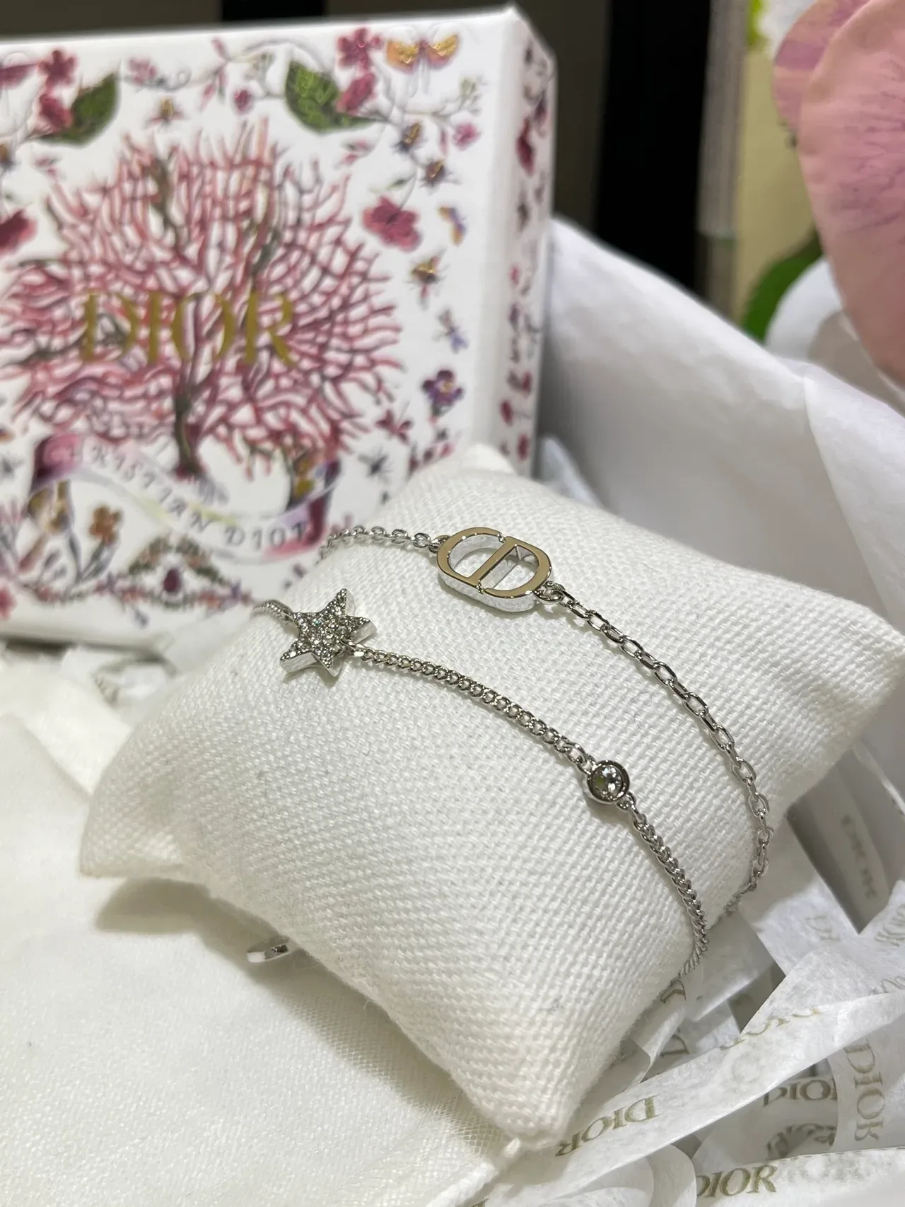 Dior Silver-Toned Star and Oval Logo Chain Bracelets 6