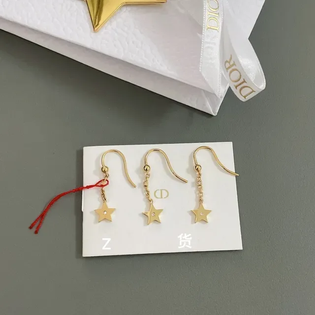 Dior Star-Shaped Crystal-Accented Gold-Tone Dangling Earrings 7