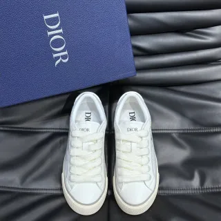 Dior White Beige Low-Top Smooth Leather Lifestyle Sneakers