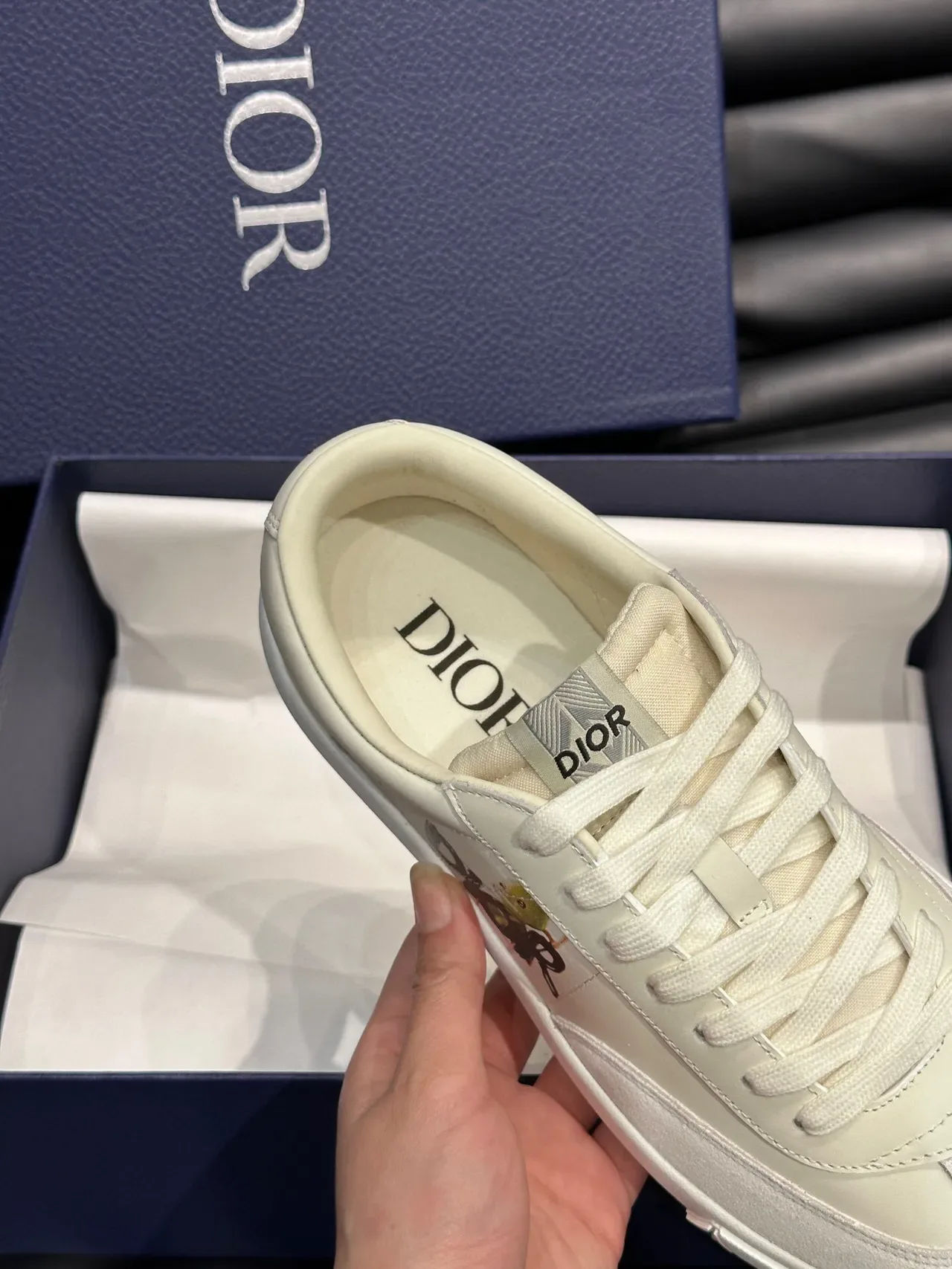 Dior White Beige Low-Top Two-Tone Lifestyle Sneakers 8
