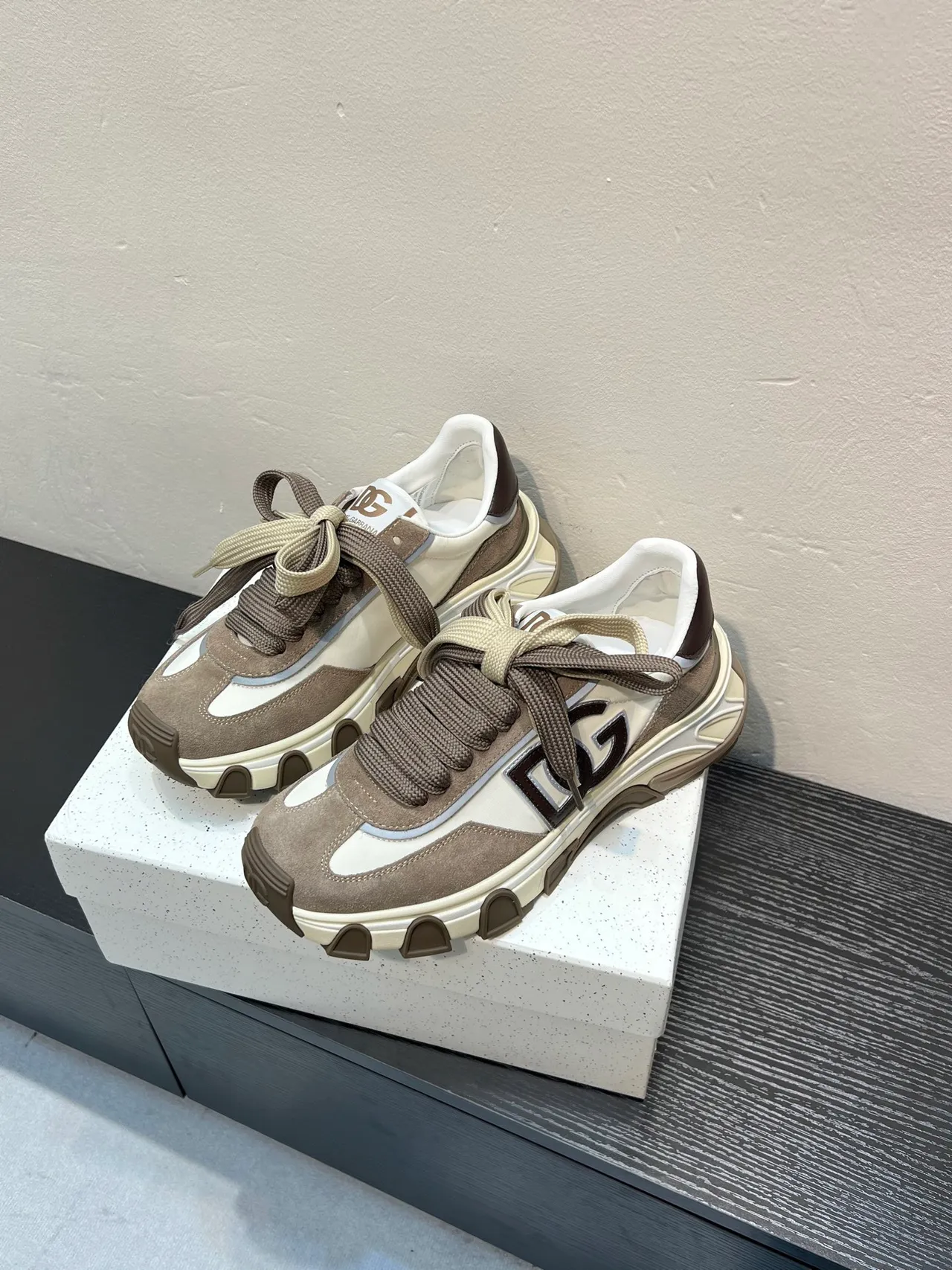 Dolce & Gabbana Semelle Beige Marron Matériau Mixte Partie Supérieure Baskets Chunky 3