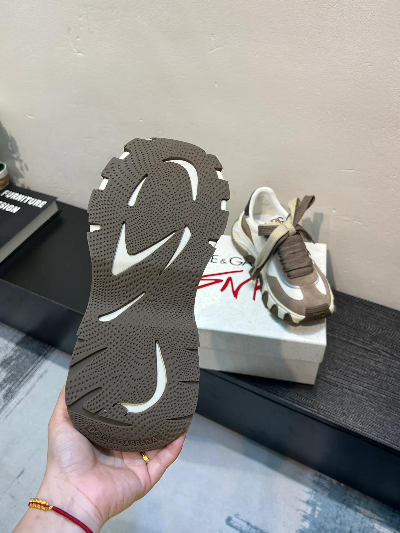 Dolce & Gabbana Semelle Beige Marron Matériau Mixte Partie Supérieure Baskets Chunky 9