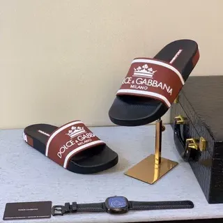 Dolce & Gabbana أسود بورجوندي واسع ماركة حزام شعار تاج نعال