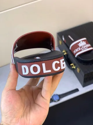 Dolce & Gabbana Preto Borgonha Larga Marca Faixa Logo Coroa Pantufas 4