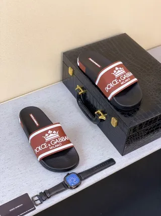 Dolce & Gabbana Preto Borgonha Larga Marca Faixa Logo Coroa Pantufas 8