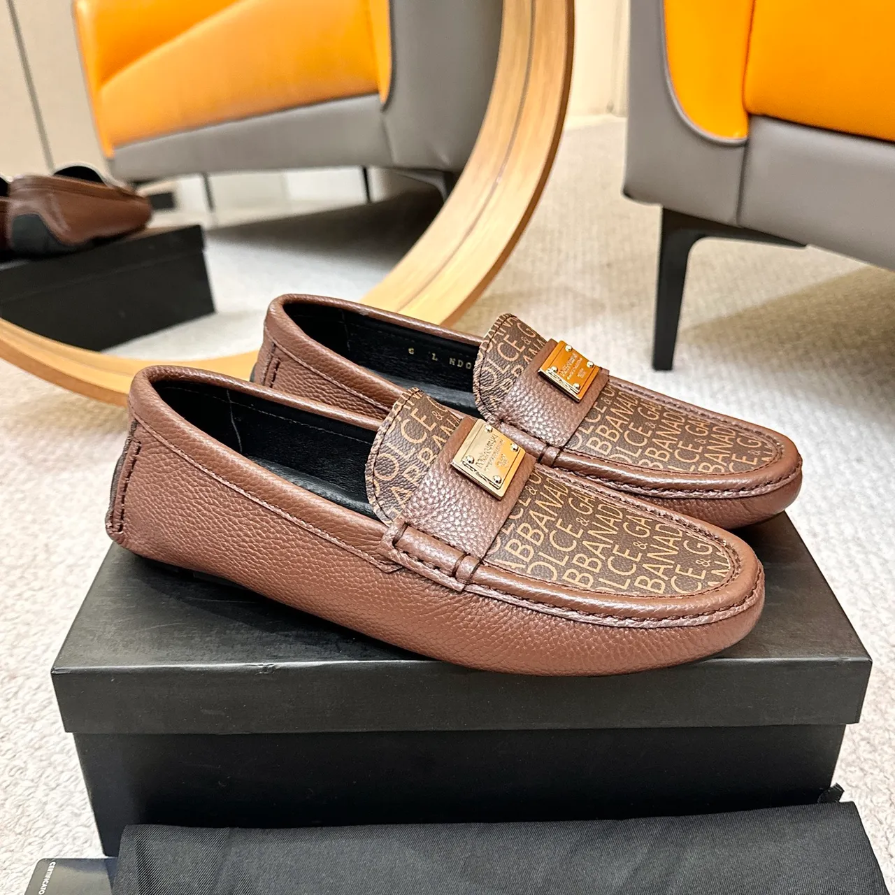 Dolce & Gabbana Portofino Monogram Mocassim Marrom de Couro 4