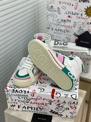 Dolce & Gabbana Portofino blanc vert rose sangle baskets lifestyle 8