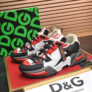 Dolce & Gabbana أبيض أحمر نعل متعدد الطبقات أعلى محظور باللون سنيكرز سميكة