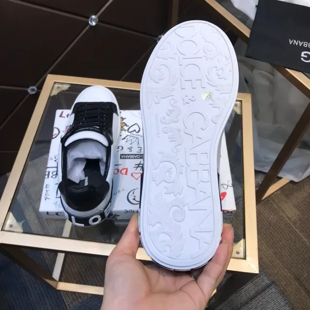 Dolce & Gabbana Amore Print branco e preto Lifestyle Sneakers 4