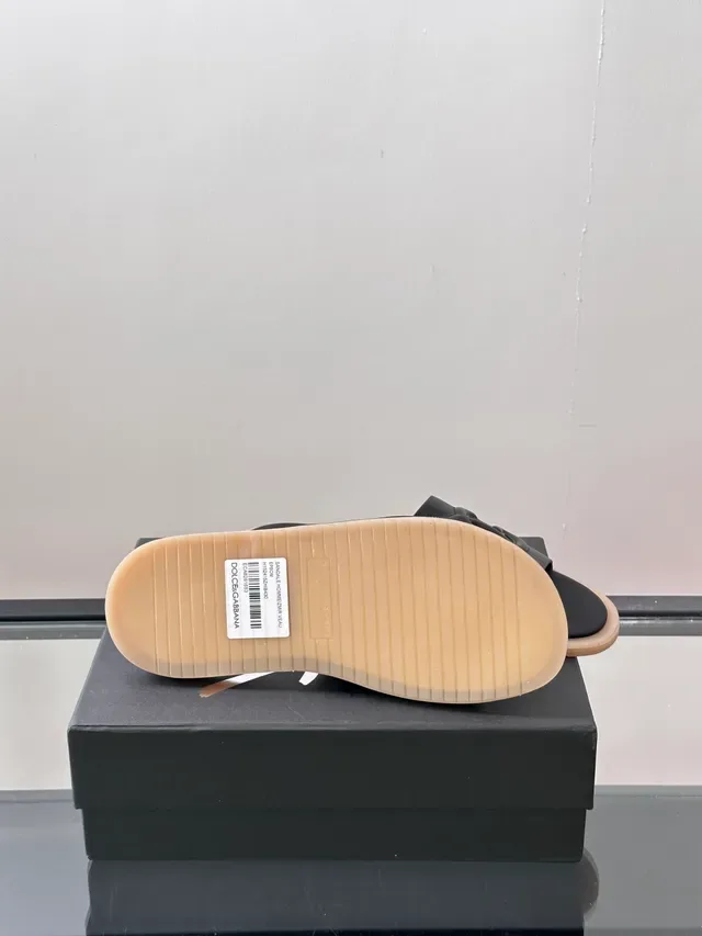 Dolce & Gabbana Logo-Strap Suede Slippers 2