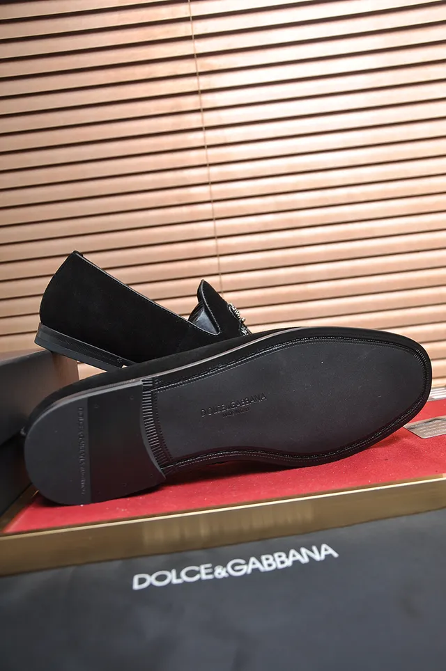 Dolce & Gabbana Portofino Mocassins de Camurça Preta com Crest Bordado 3