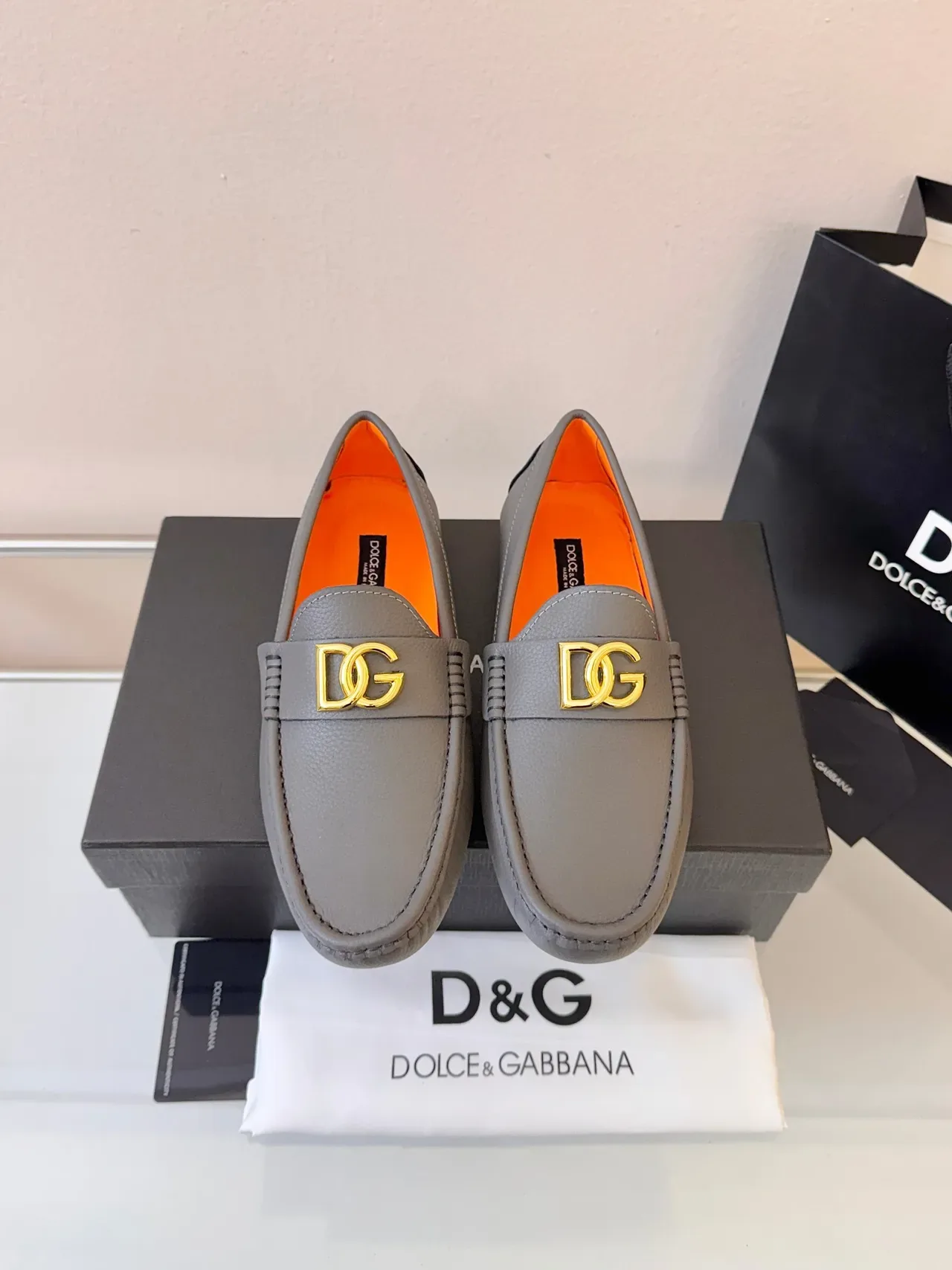 Dolce & Gabbana Portofino Mocassin Cuir Granulé Gris Orange Doublure Contrastée 6