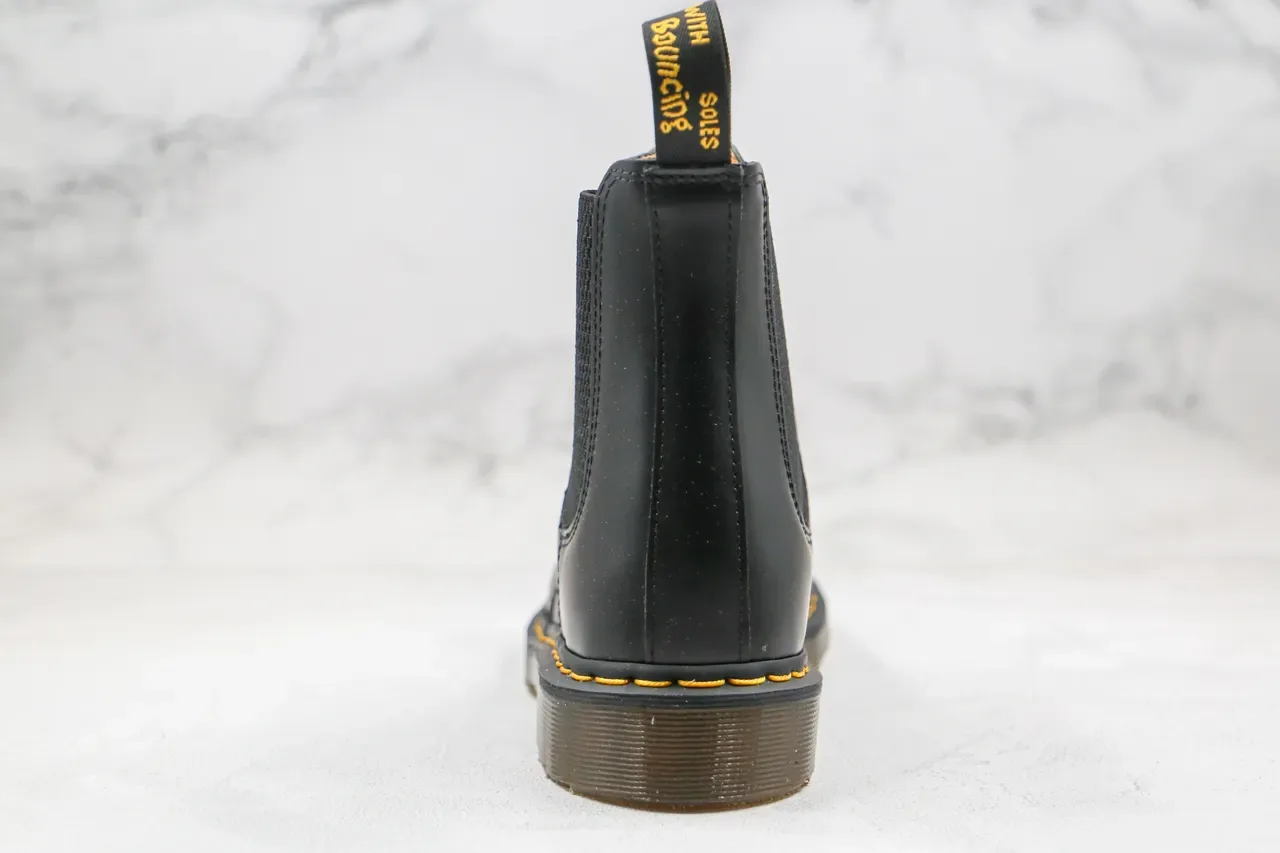 Dr. Martens Chelsea Boot Black Yellow Smooth Leather Welt Stitching Chelsea Boots 2