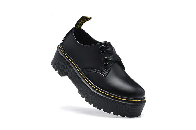 Dr. Martens Jadon Noir Jaune Semelle Plateforme Couture Welt Chaussures Mary Jane 3