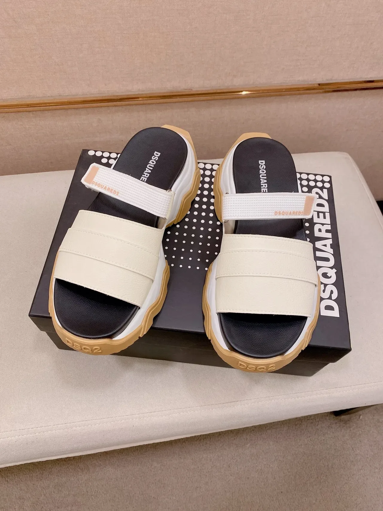 Dsquared2 ICON Double-Strap Wavy Platform Casual Sandals 3