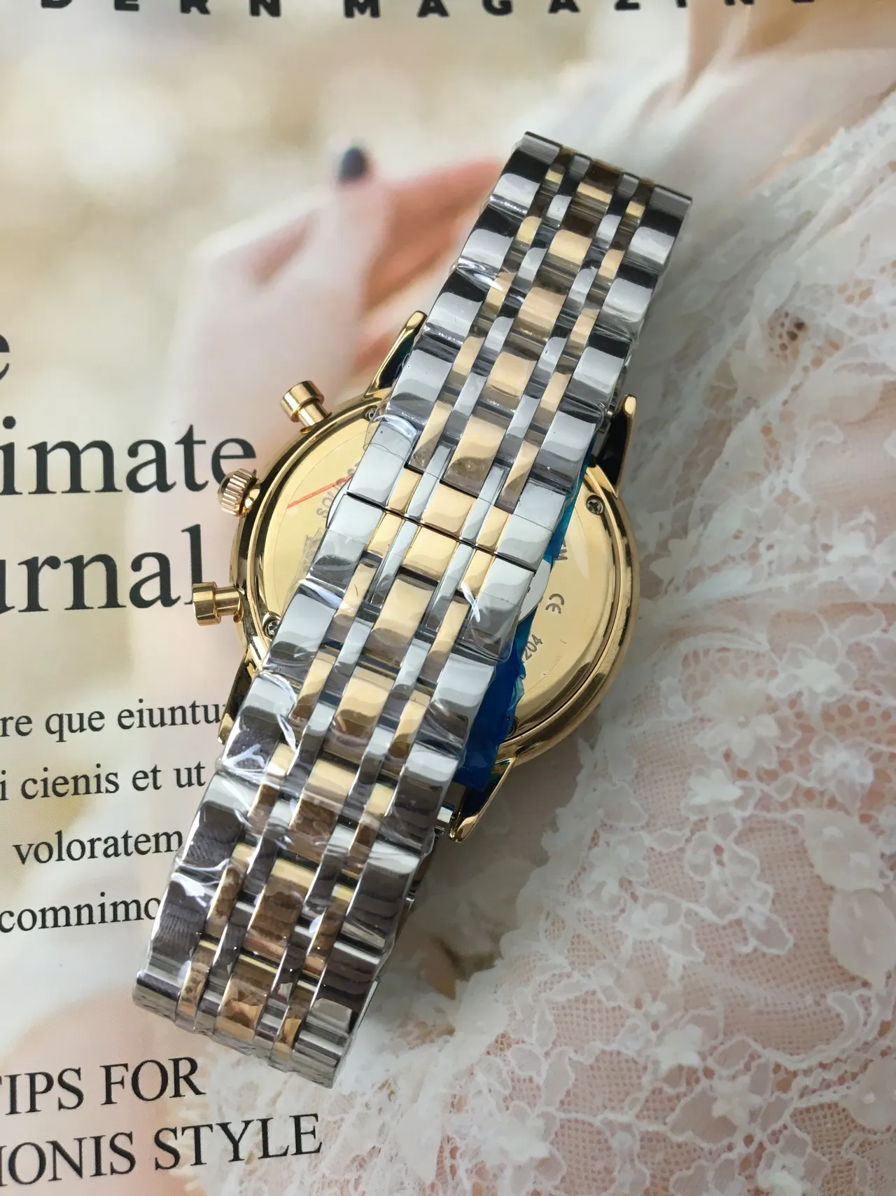 Emporio Armani Relógio Cronógrafo Clássico com Quadrante Branco Aço Inoxidável de Dois Tons Quartz 2