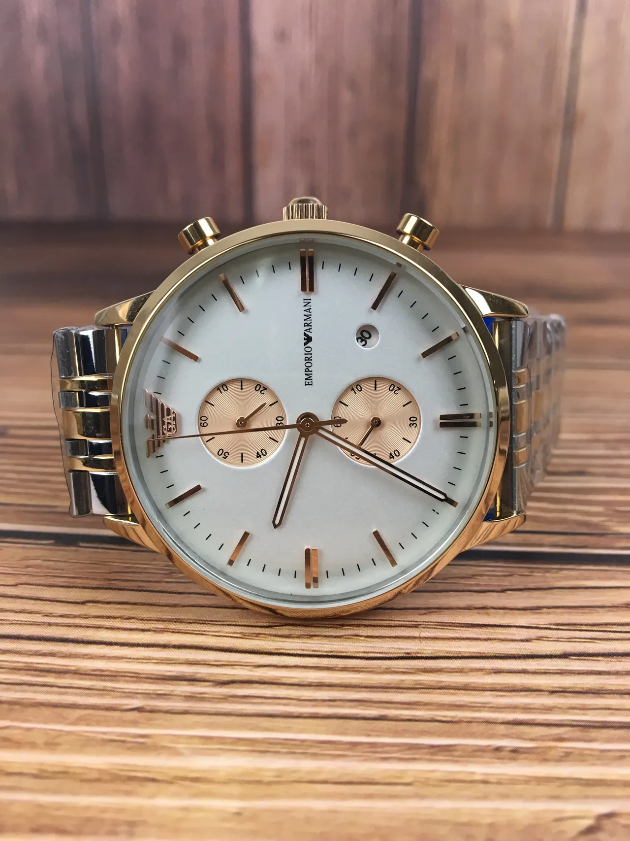 Emporio Armani Relógio Cronógrafo Clássico com Quadrante Branco Aço Inoxidável de Dois Tons Quartz 12