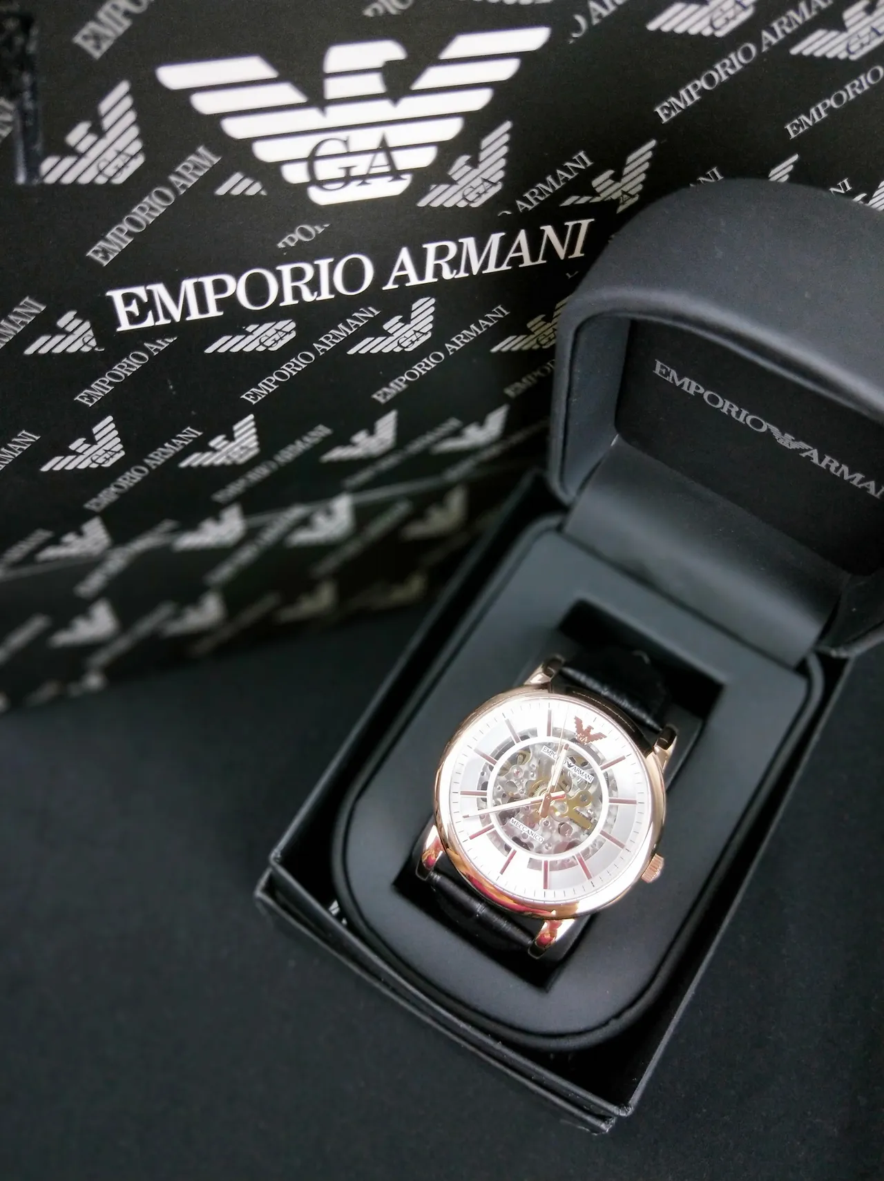 Emporio Armani Relógio Mecânico Esqueleto Tono Dourado-Rosa 3