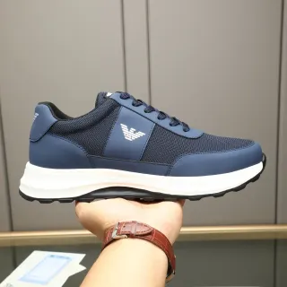Emporio Armani Chaussures Lifestyle avec Logo Aigle en Couleur Navy