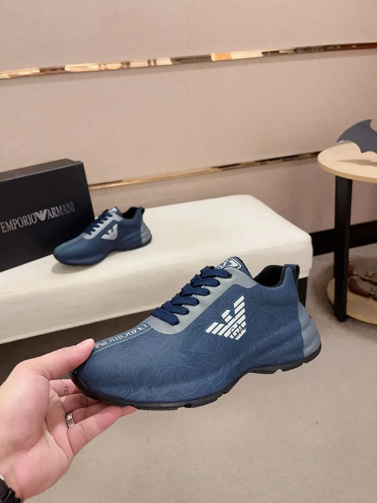 Emporio Armani Impression topographique Logo de l'aigle Bleu Lifestyle Sneaker 2