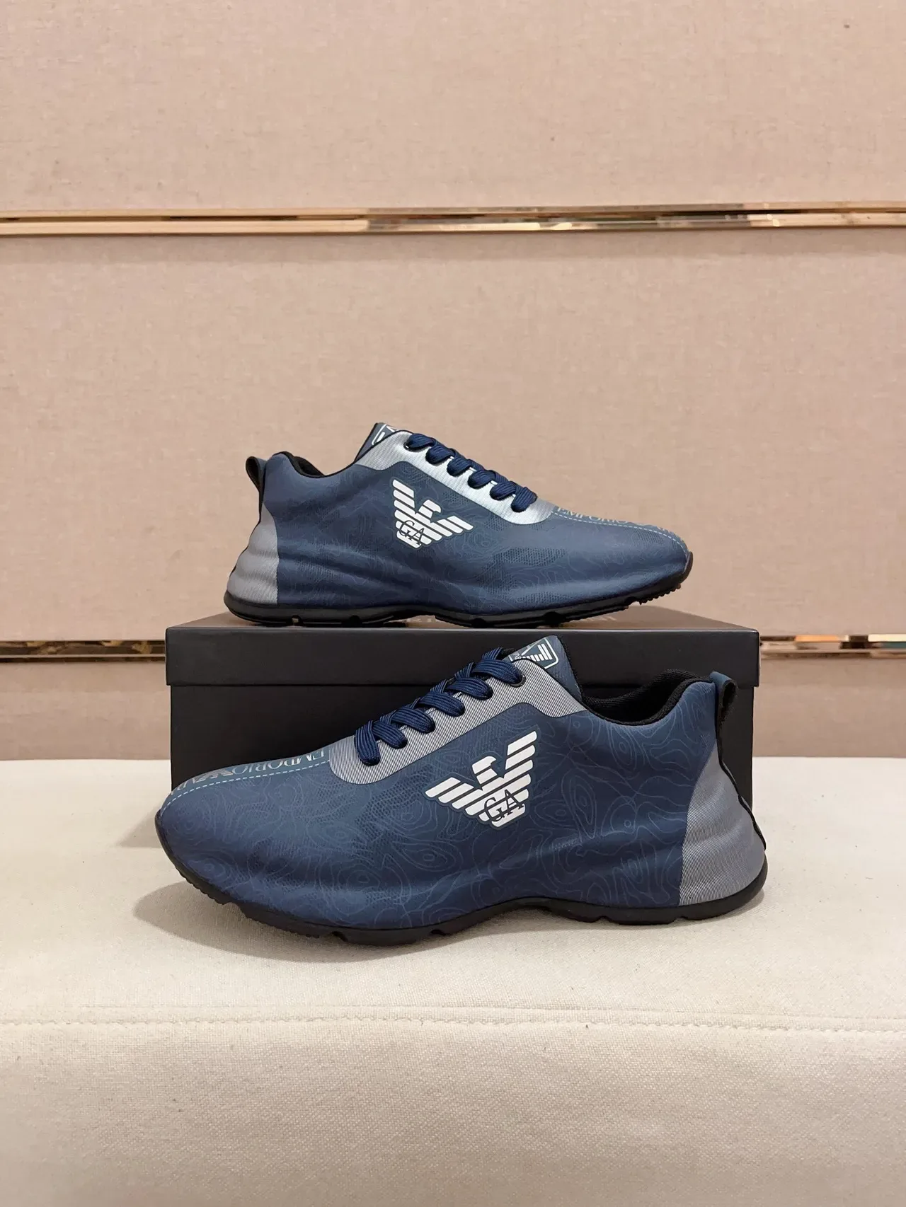 Emporio Armani Impression topographique Logo de l'aigle Bleu Lifestyle Sneaker 7