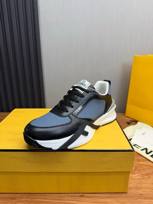 Fendi Noir Gris Semelle Épaisse Stratifiée Cuir-Synthétique Supérieure Sneakers Lifestyle 3