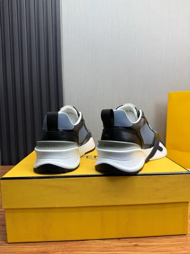 Fendi Noir Gris Semelle Épaisse Stratifiée Cuir-Synthétique Supérieure Sneakers Lifestyle 4