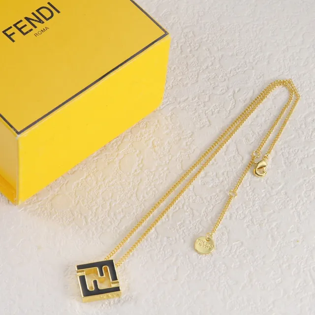 Fendi FF Logo et colliers Logo Charm ton or 3