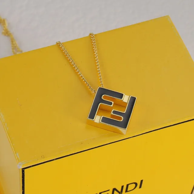 Fendi FF Logo et colliers Logo Charm ton or 6