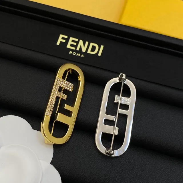Fendi FF Logo Broches Ovalados com Cristais 2