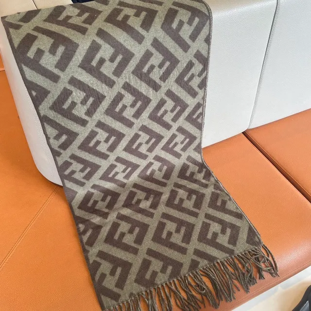 Fendi FF Monogram Écharpe de Cachemire Beige et Brun 2