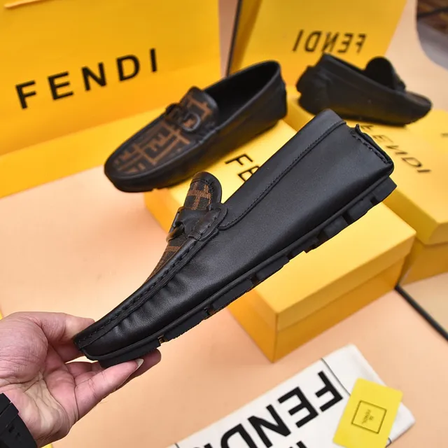 Fendi FF Monogram Canvas y Cuero Negro Mocasines 8