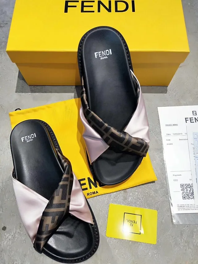 Fendi FF Webbing Slide Black Pink Brides croisées Overlay de satin Mules 2