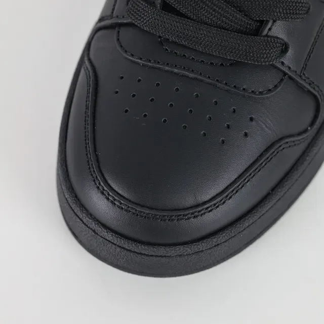 Fendi First Chaussures Lifestyle Noir Gris Monochrome Cuir Tonal avec Superposition Logo FF 5