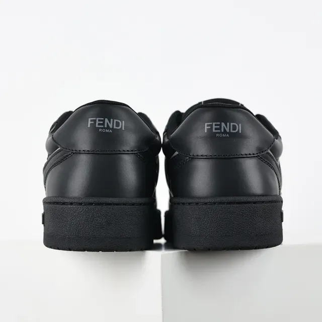 Fendi First Chaussures Lifestyle Noir Gris Monochrome Cuir Tonal avec Superposition Logo FF 8